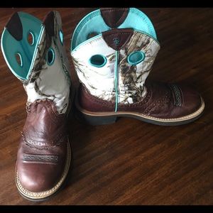 Cowgirl Ariat Fatbaby Boots